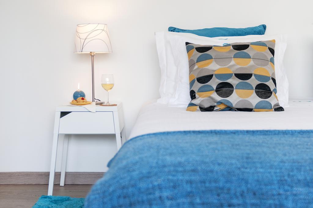 Beachouse - Surf, Bed & Breakfast Ericeira Room photo